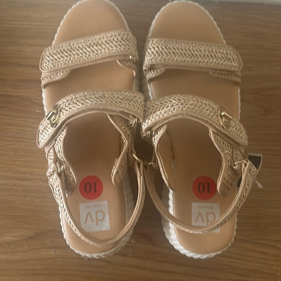 Dolce Vita sandal - Picture 1 of 3